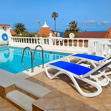 Holiday home La Victoria: Tenerife North Coast With Private Pool